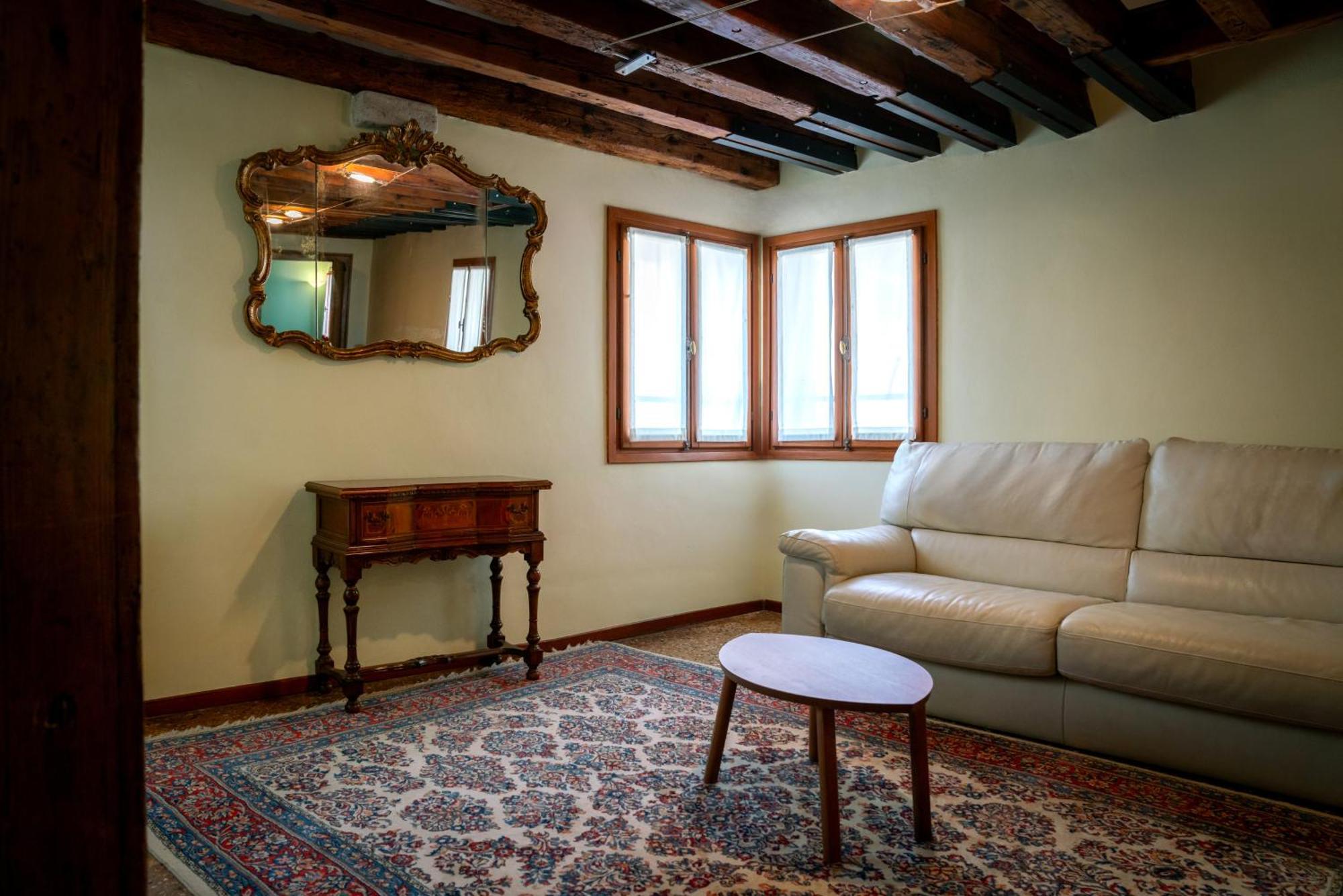 Palazzo San Luca Hotel Venesia Ruang foto