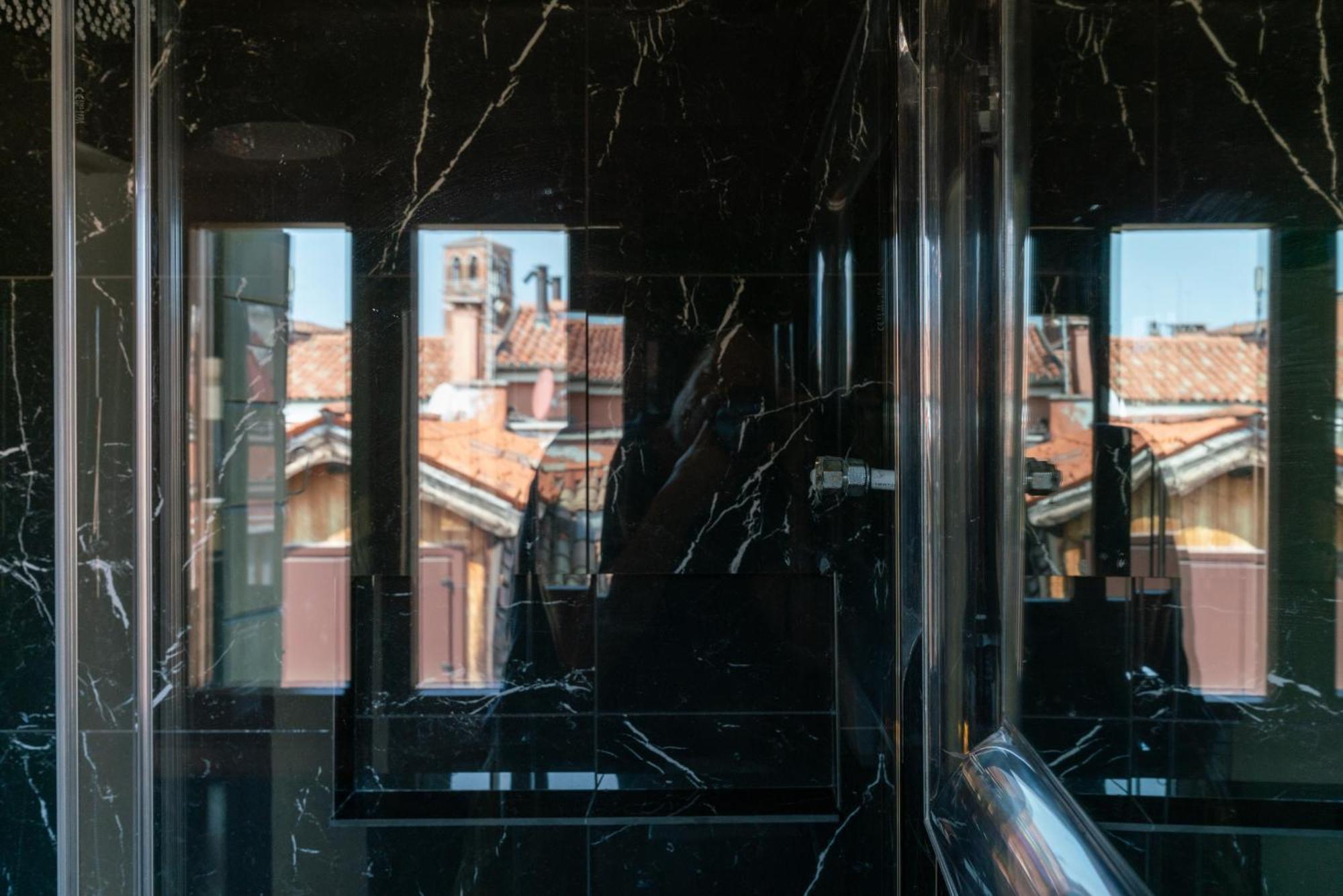 Palazzo San Luca Hotel Venesia Ruang foto