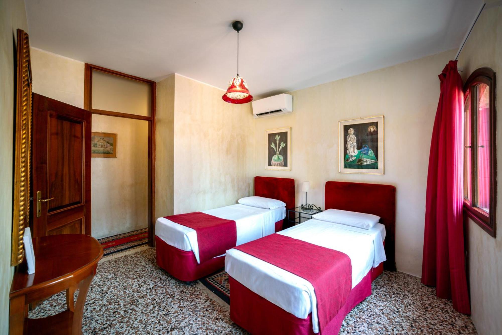 Palazzo San Luca Hotel Venesia Ruang foto