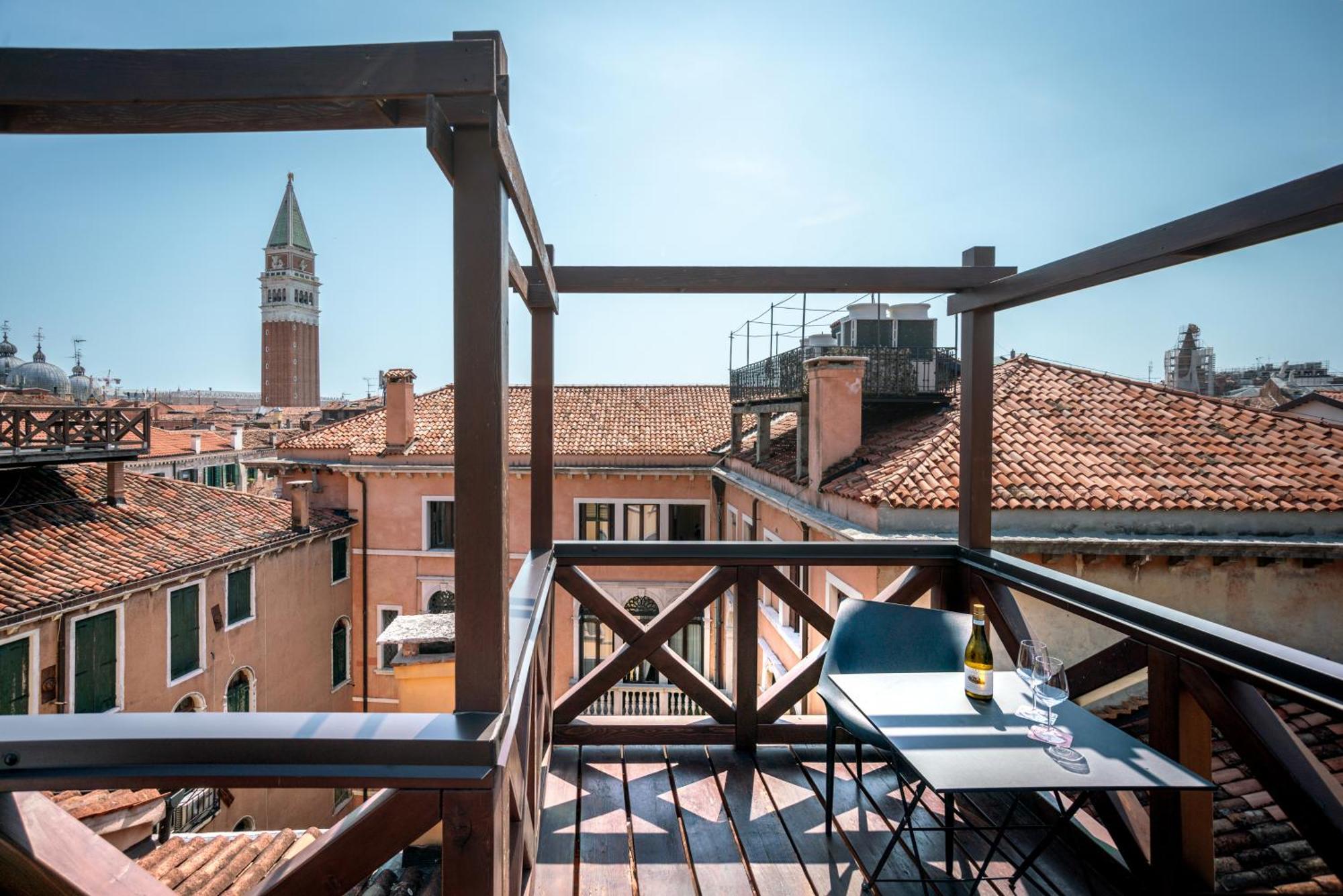 Palazzo San Luca Hotel Venesia Ruang foto