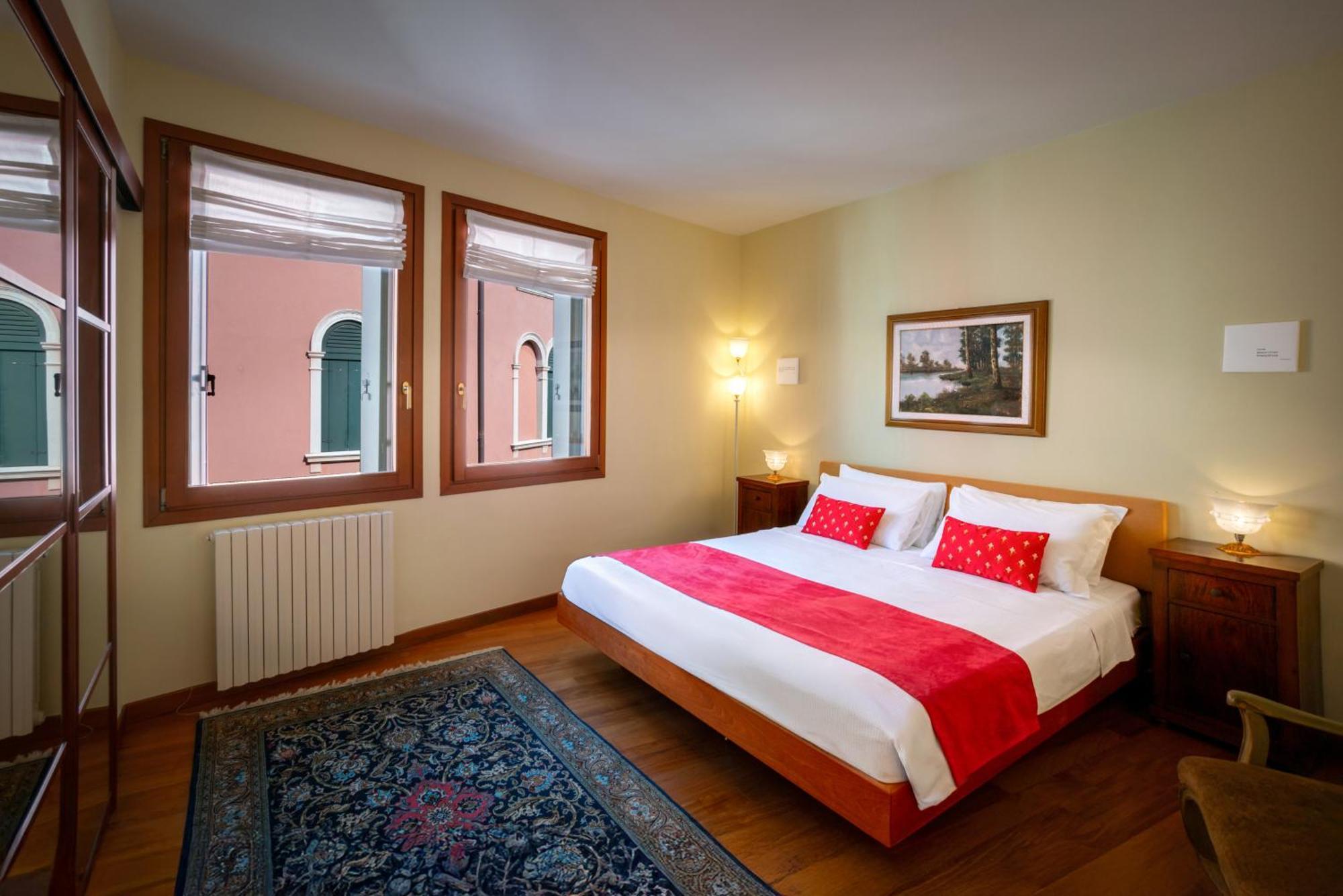 Palazzo San Luca Hotel Venesia Ruang foto